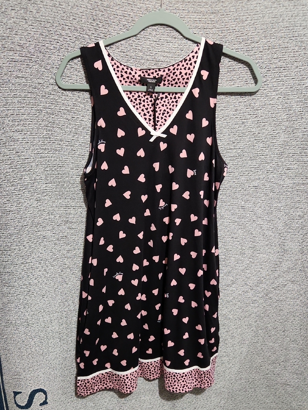Simply Vera Vera Wang Sleeveless Lounge Dress with Pink Heart Print